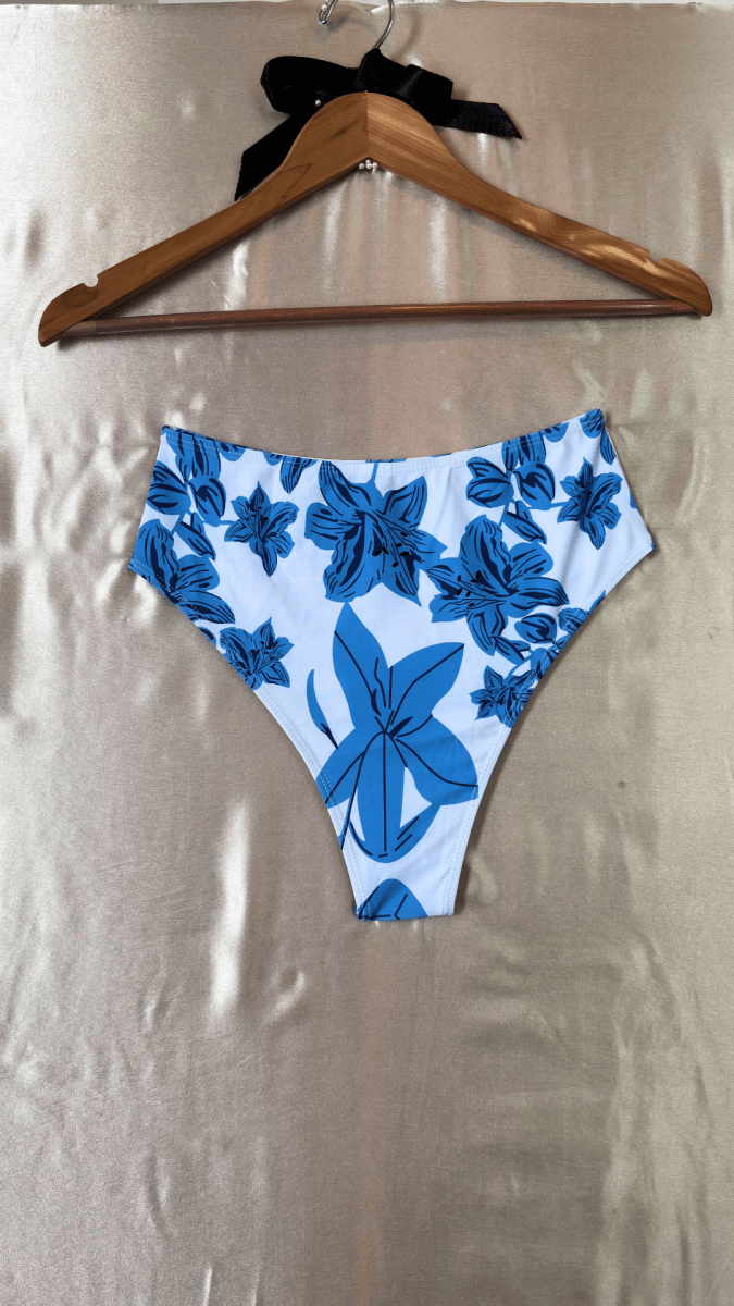 Tahiti Bikini Bottom - TRÈS FOU OR SOMETHING