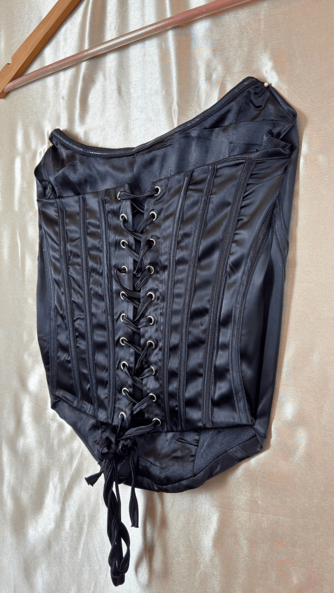 Victorian Black Boning Corset Long Bustier Top - TRÈS FOU OR SOMETHING