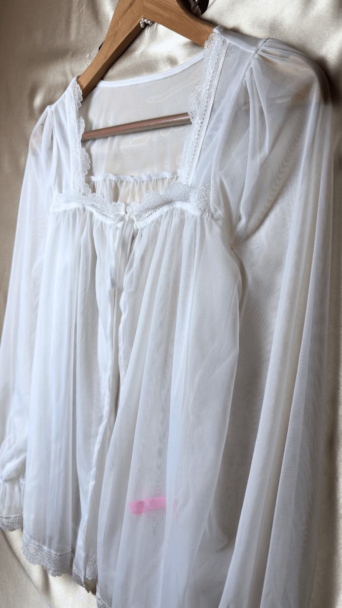 Victorian Cuffs Night Chemise - TRÈS FOU OR SOMETHING