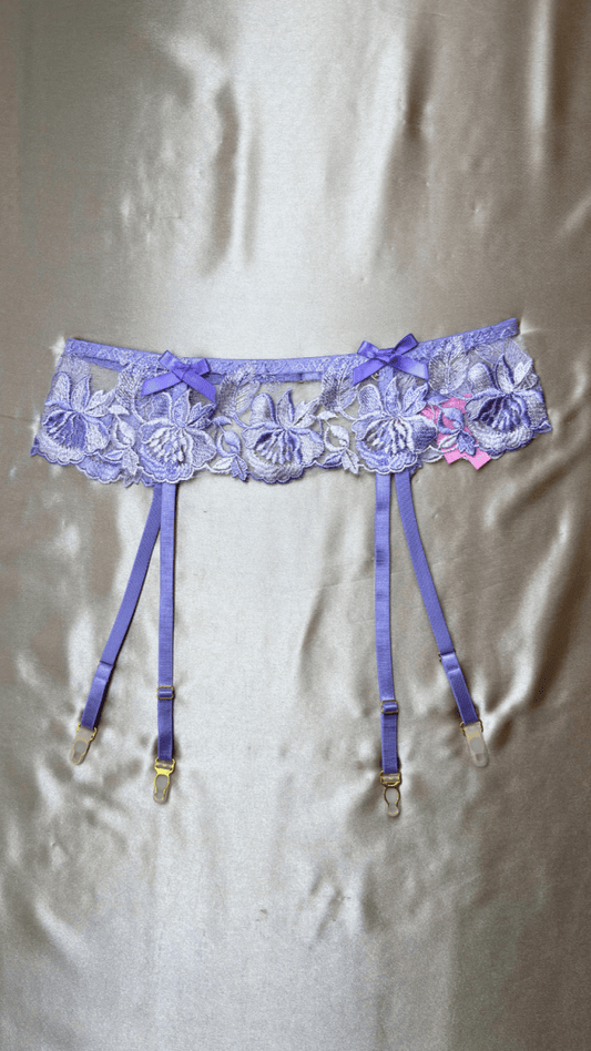 Violet Garter - TRÈS FOU OR SOMETHING