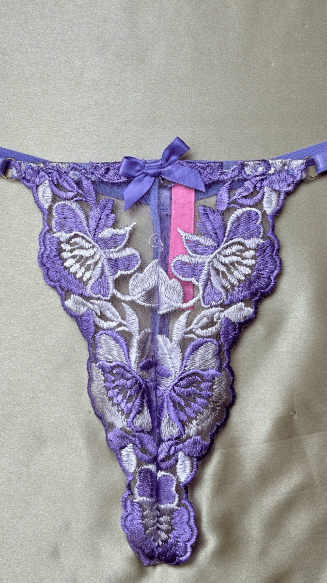 Violet Panty - TRÈS FOU OR SOMETHING