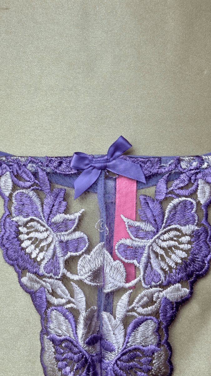 Violet Panty - TRÈS FOU OR SOMETHING