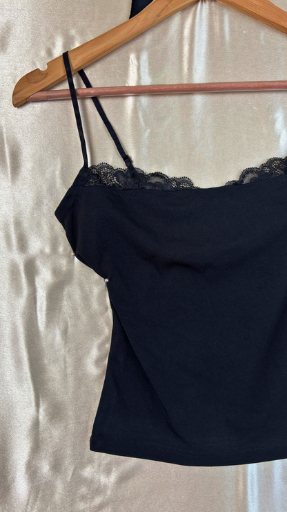 Lace Darling Top TRÈS FOU OR SOMETHING