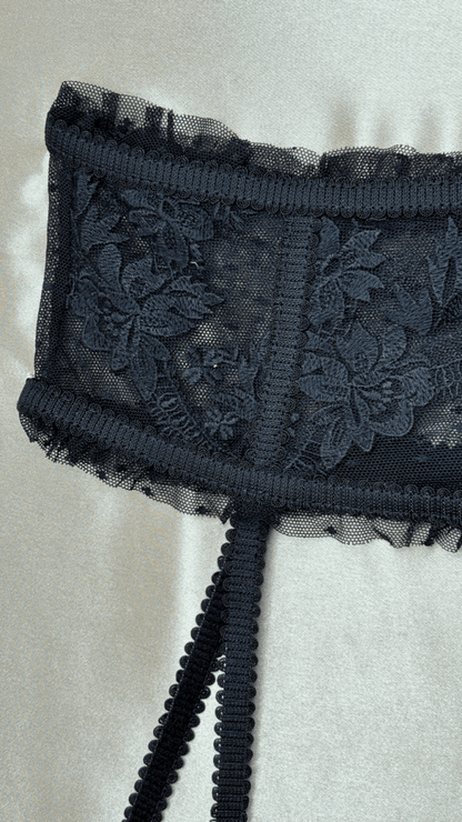 Amee Black Garter - TRÈS FOU OR SOMETHING