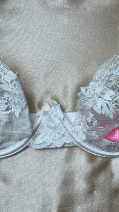Amee White Bra - TRÈS FOU OR SOMETHING