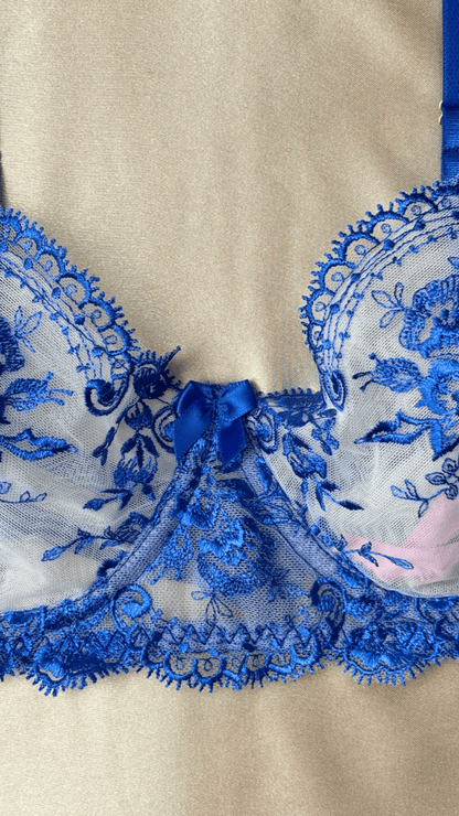 Azul Bra - TRÈS FOU OR SOMETHING