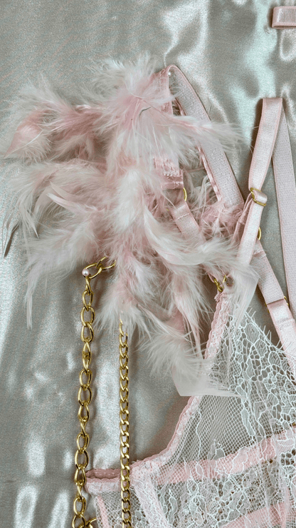 Babygirl Feathers Bra - TRÈS FOU OR SOMETHING