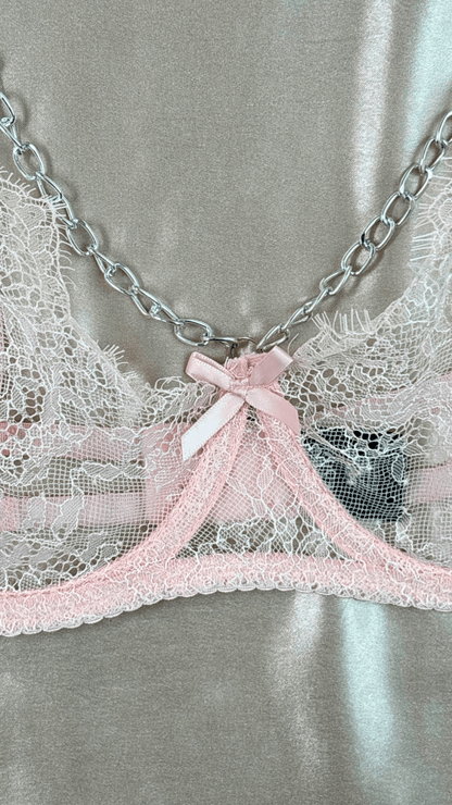 Babygirl Feathers Bra - TRÈS FOU OR SOMETHING
