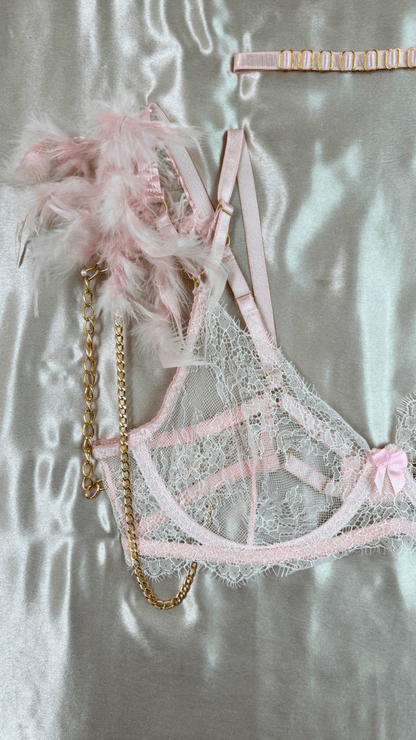 Babygirl Feathers Bra - TRÈS FOU OR SOMETHING