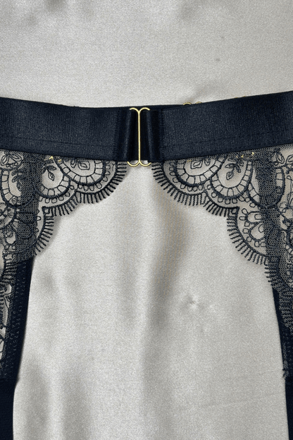 Birdie Garter - TRÈS FOU OR SOMETHING
