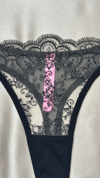 Birdie Panty - TRÈS FOU OR SOMETHING