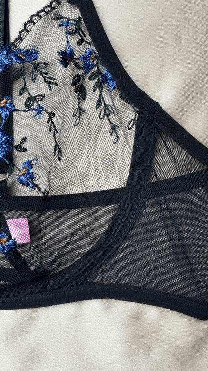 Blueberry Bra - TRÈS FOU OR SOMETHING
