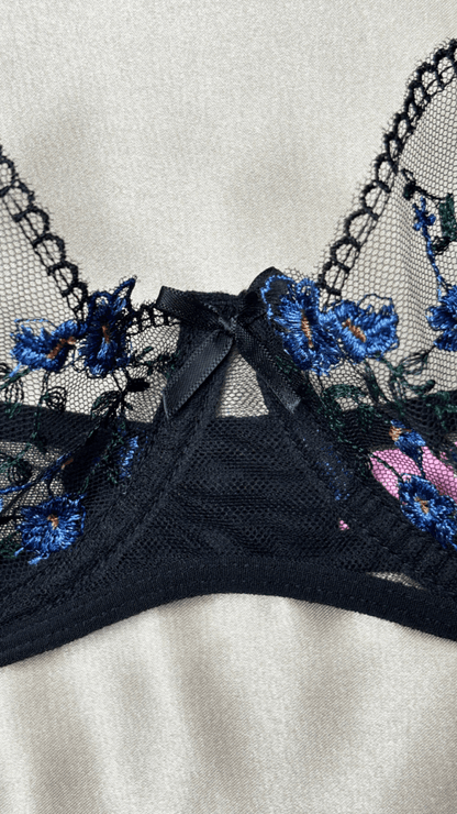 Blueberry Bra - TRÈS FOU OR SOMETHING