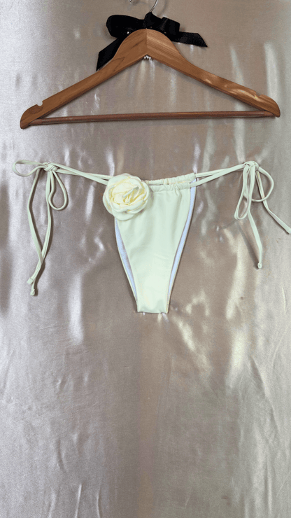 Camelia Bikini Bottom - TRÈS FOU OR SOMETHING