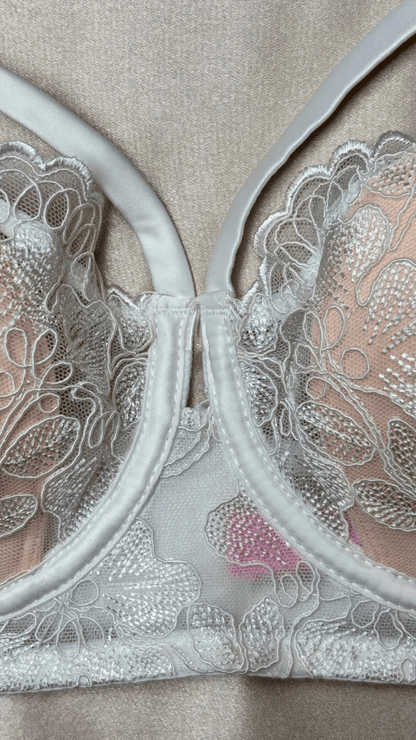 Camilia White Bra - TRÈS FOU OR SOMETHING