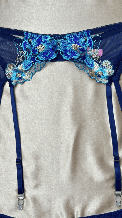 Eden Blue Garter - TRÈS FOU OR SOMETHING