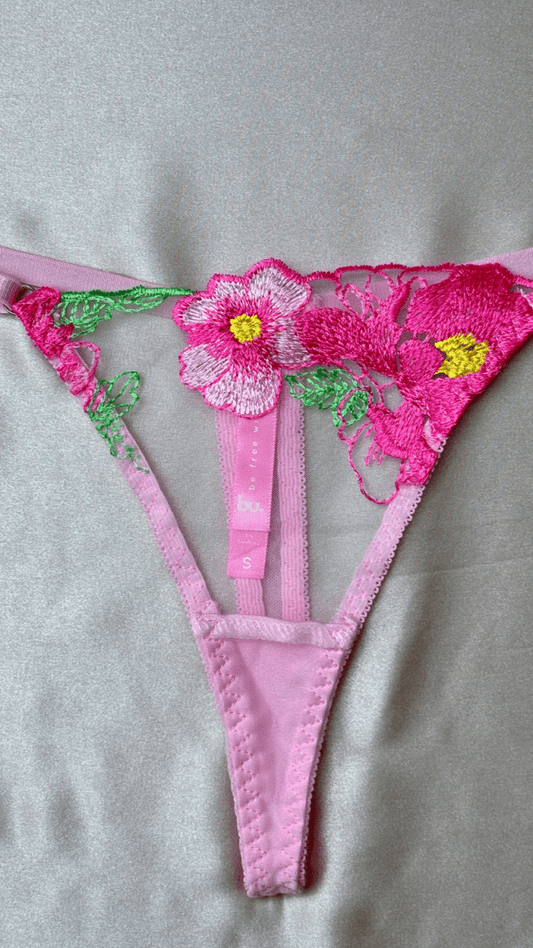 Eden Lacey Pink Underwear - TRÈS FOU OR SOMETHING