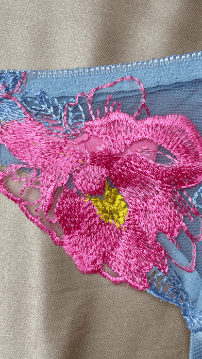 Eden Light Blue Garter - TRÈS FOU OR SOMETHING