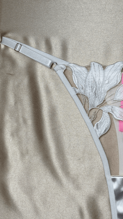 Elle White Panty - TRÈS FOU OR SOMETHING