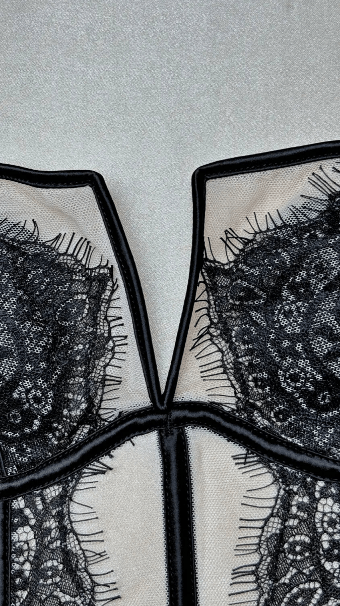 Eva Black Bustier - TRÈS FOU OR SOMETHING