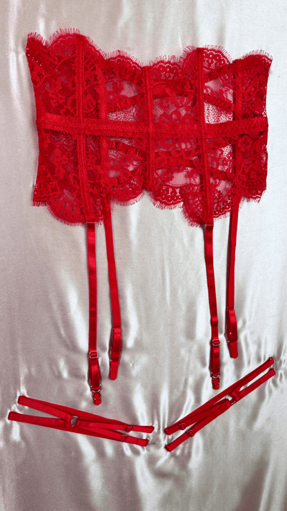 Exquisitely Wrapped in Lace Garter - TRÈS FOU OR SOMETHING