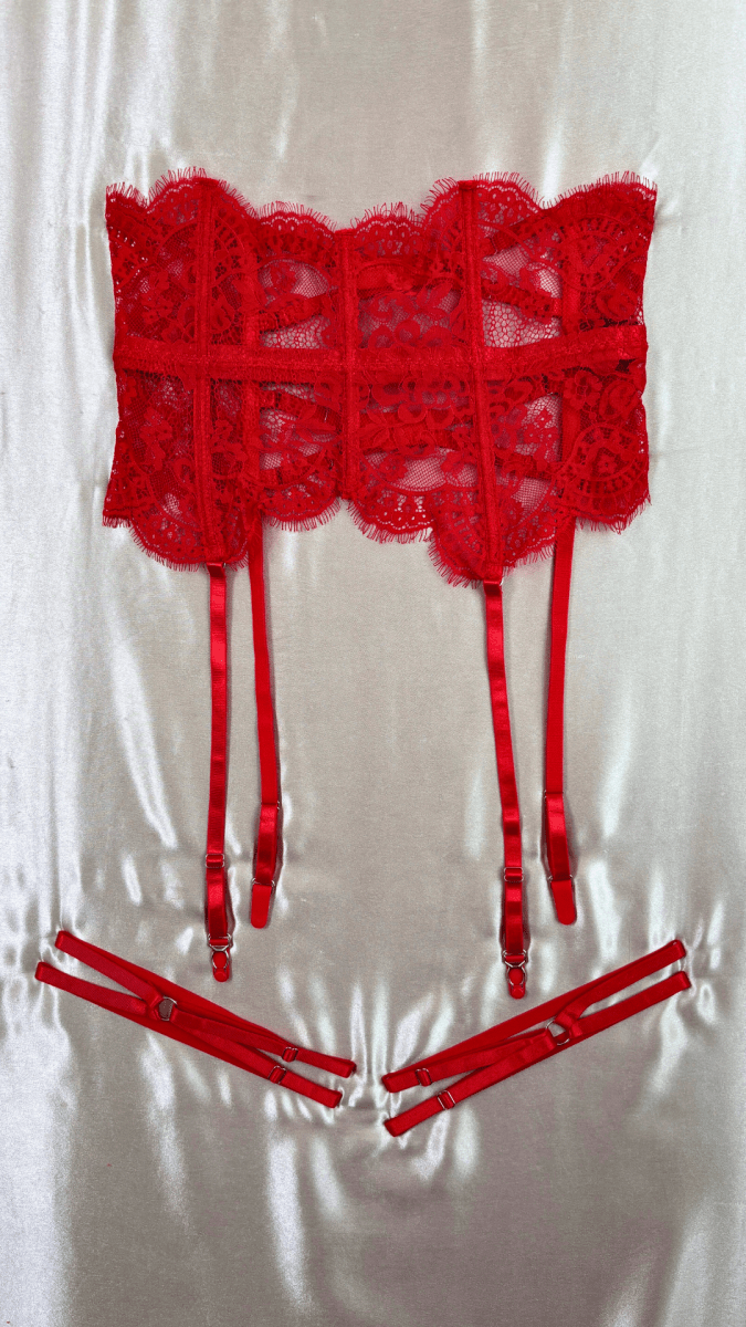 Exquisitely Wrapped in Lace Garter - TRÈS FOU OR SOMETHING