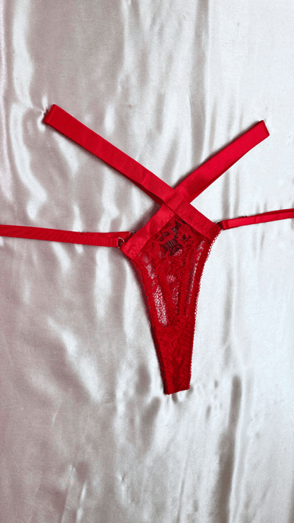 Exquisitely Wrapped in Lace Panty - TRÈS FOU OR SOMETHING