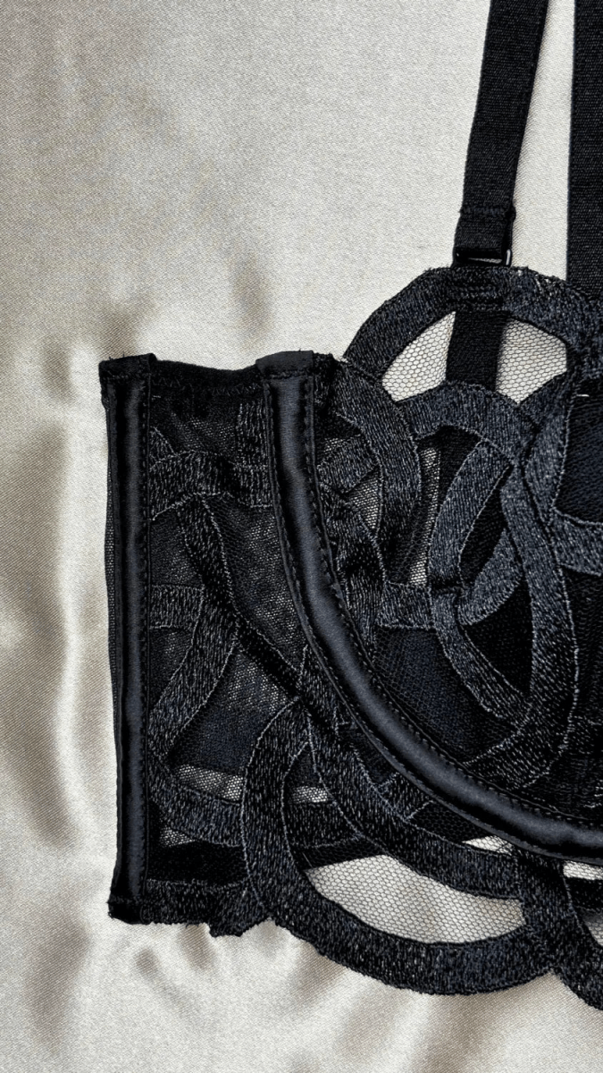 Fleur Black Bra - TRÈS FOU OR SOMETHING