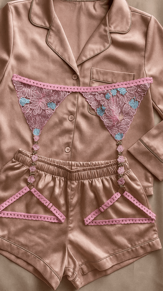 Gardenia Garter - CHAMBRE 535