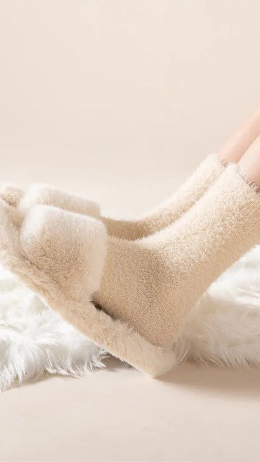 Home Fuzzy Socks - TRÈS FOU OR SOMETHING