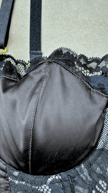 Jolie Black Bustier - TRÈS FOU OR SOMETHING