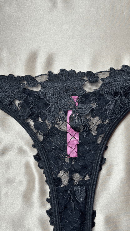 Juliana Panty - TRÈS FOU OR SOMETHING