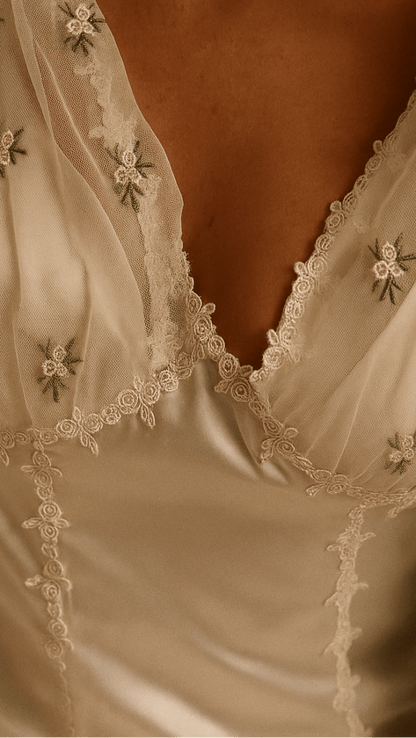 Lost in Wonderland Night Dress - CHAMBRE 535