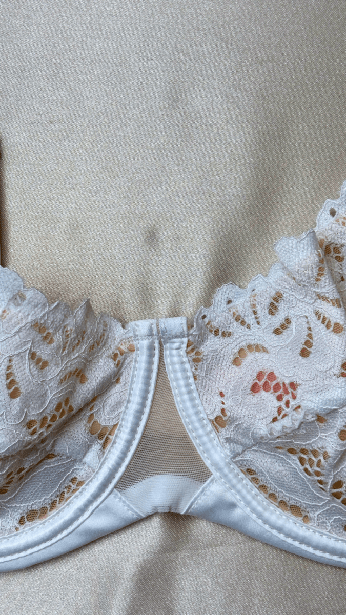 Lyla White Bra - TRÈS FOU OR SOMETHING