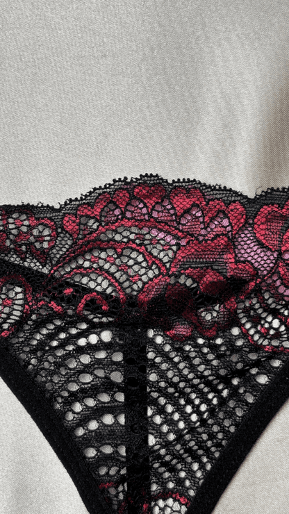 Marie - Annette Panty - TRÈS FOU OR SOMETHING