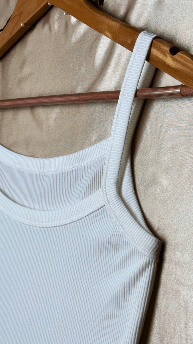 Minimal Crop White Tank Top - TRÈS FOU OR SOMETHING