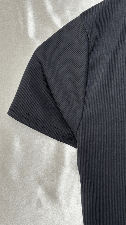 Minimal Turtle Short Sleeve Bodysuit - TRÈS FOU OR SOMETHING