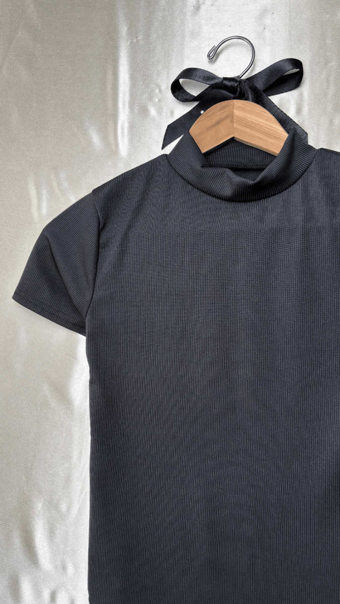 Minimal Turtle Short Sleeve Bodysuit - TRÈS FOU OR SOMETHING
