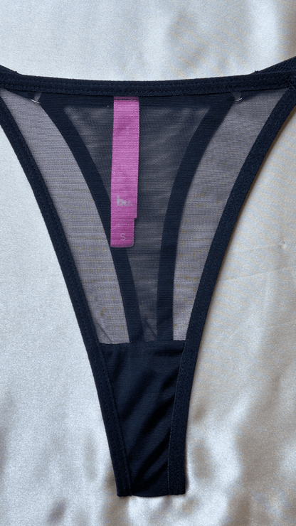 Miss Carter Panty - TRÈS FOU OR SOMETHING