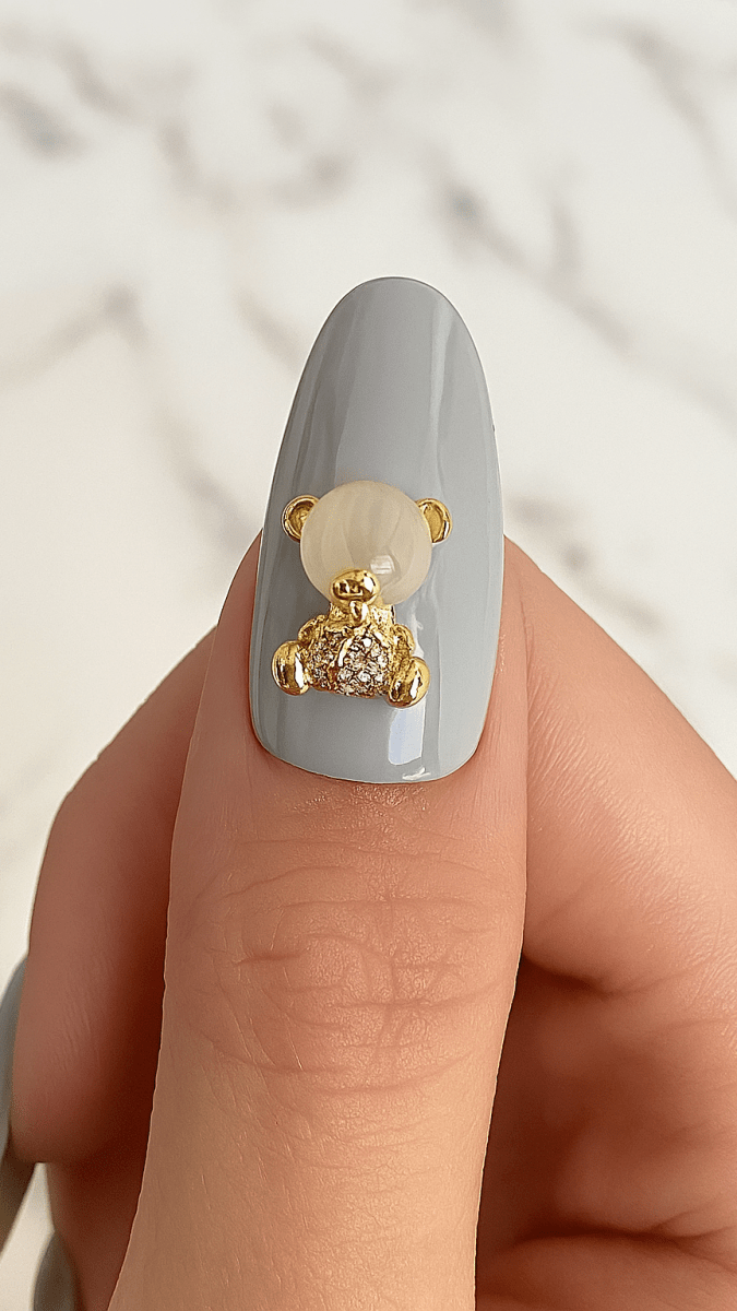 Opal Bear Gold Nail Charm - CHAMBRE 535