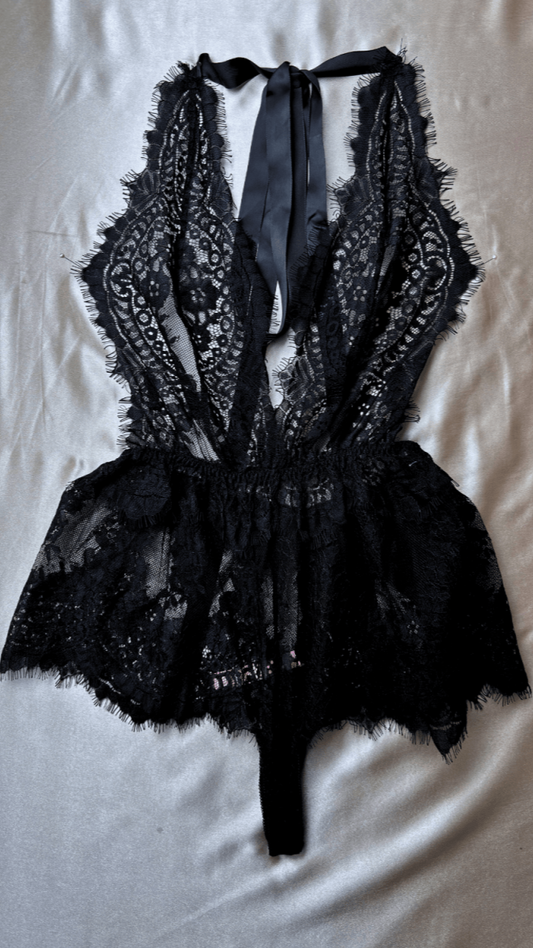 Petals Bodysuit - TRÈS FOU OR SOMETHING