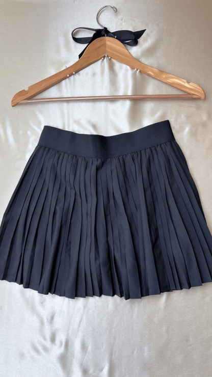 Pleated Athleisure Black Skirt - TRÈS FOU OR SOMETHING