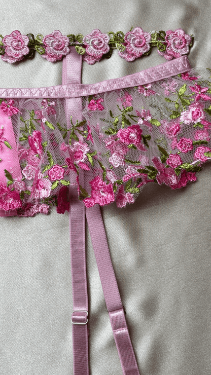 Princess Garter - TRÈS FOU OR SOMETHING