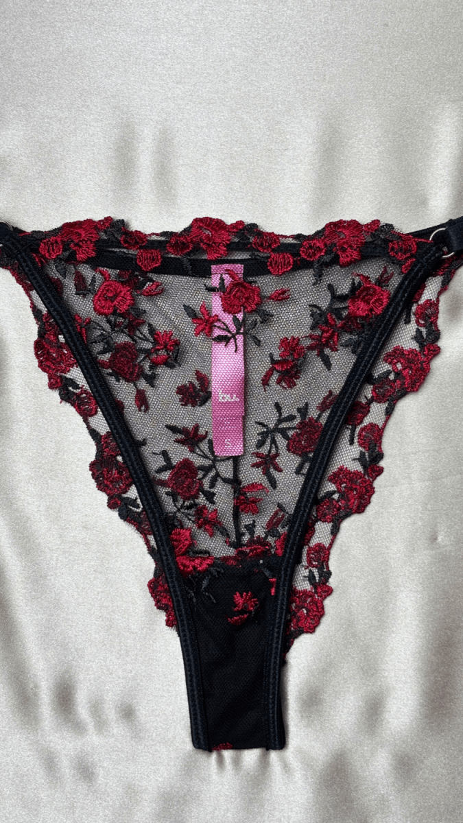 Raspberry Panty - TRÈS FOU OR SOMETHING