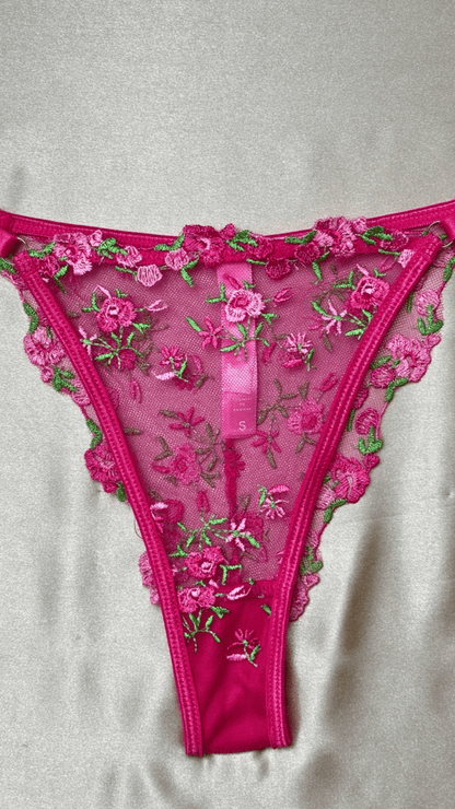 Rosie Panty - TRÈS FOU OR SOMETHING