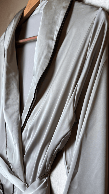 Satin Collared Gray Robe - TRÈS FOU OR SOMETHING