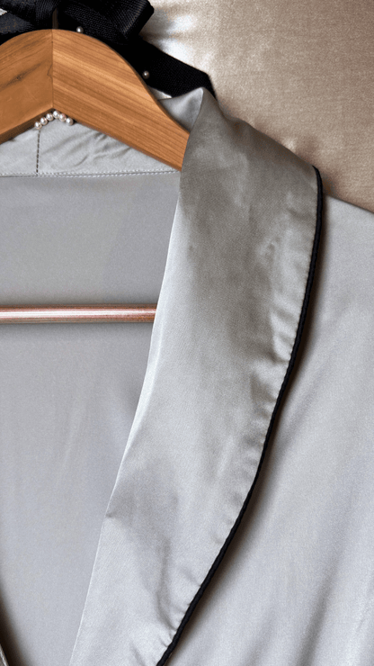 Satin Collared Gray Robe - TRÈS FOU OR SOMETHING