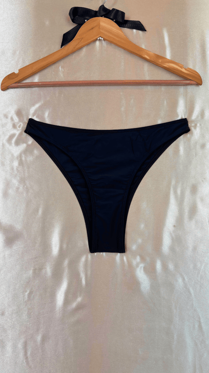 Sea Shell Pearls Bikini Bottom - TRÈS FOU OR SOMETHING