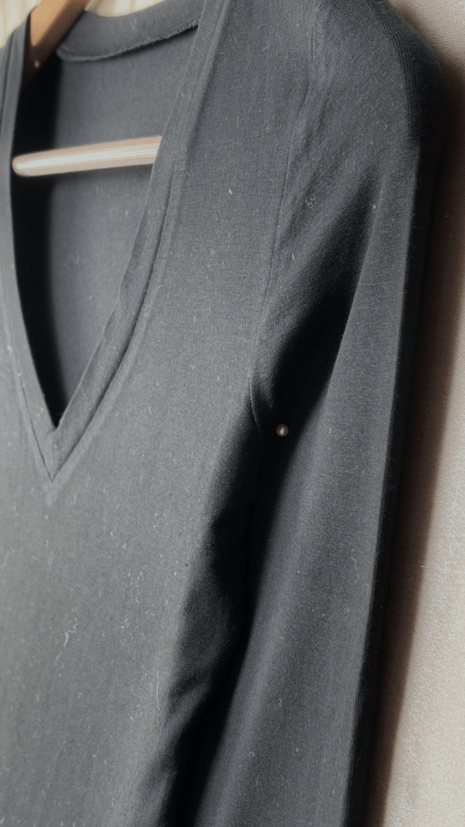 SmoothFlexi Plunge Long Sleeve Black Bodysuit - TRÈS FOU OR SOMETHING