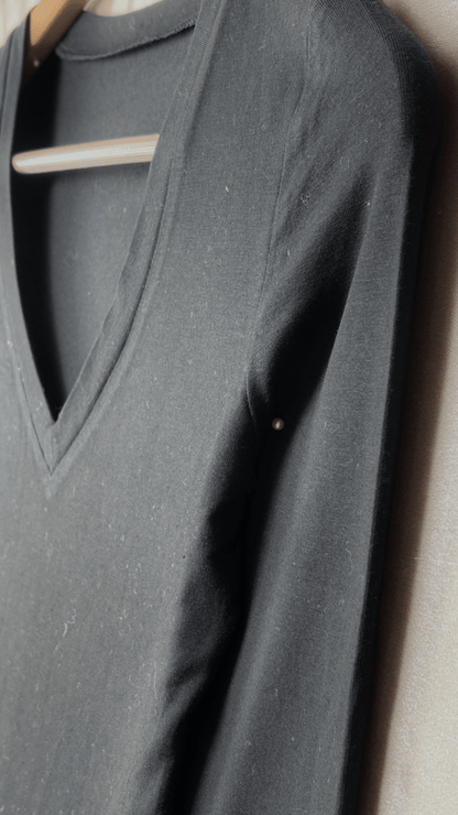SmoothFlexi Plunge Long Sleeve Black Bodysuit - TRÈS FOU OR SOMETHING